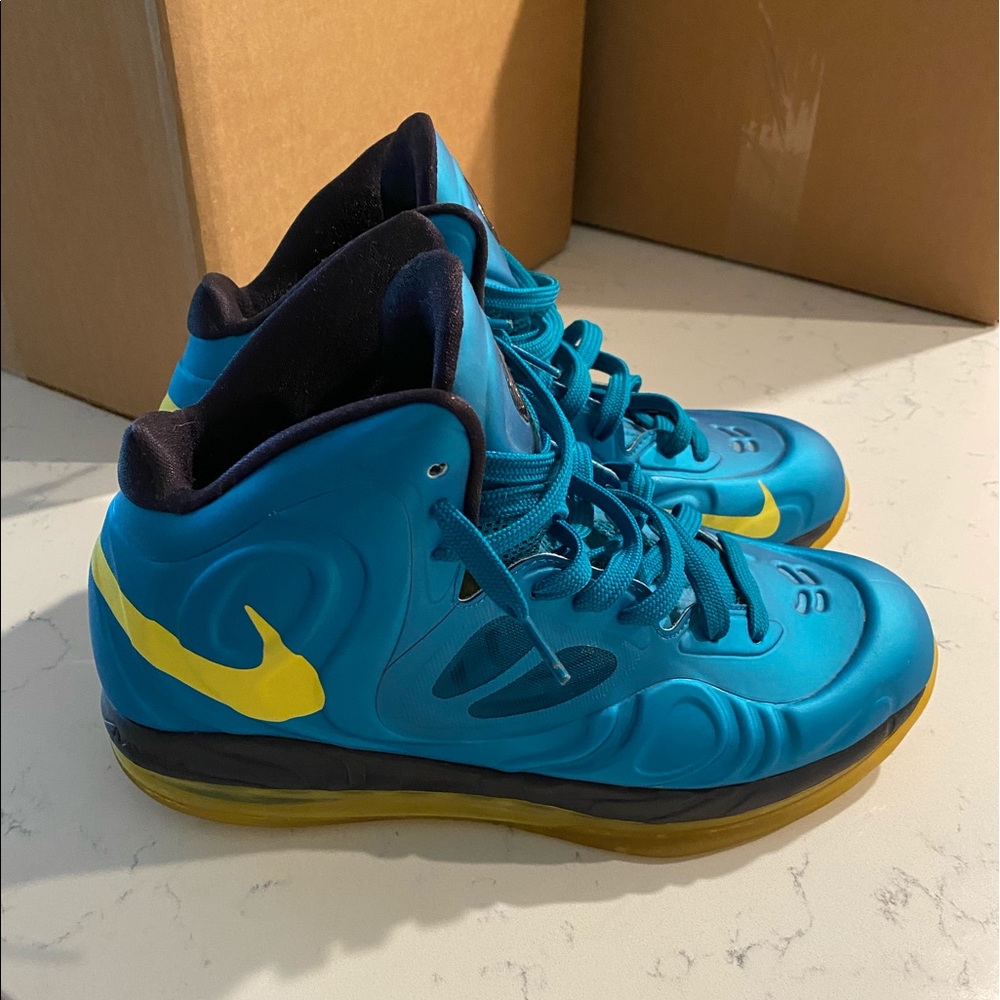 (SOLD)Nike AirMax Hyperposite